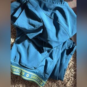 Activate scrub set woman’s